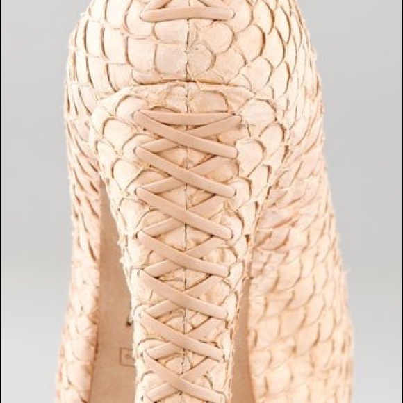 House of Harlow Pearl Sand Peep Toe Heels - size 39 (9) - Picture 3 of 10